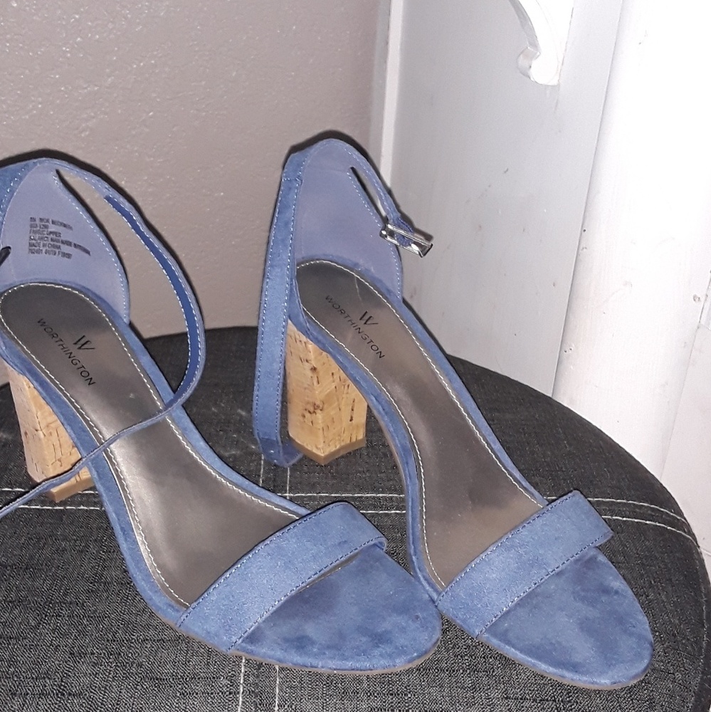 Size 8 womens Worhtington Heels